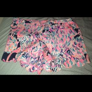 Lilly Pulitzer size 14 Magnolia scallop shorts
